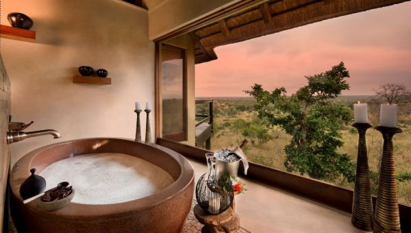 Makumu Private Game Lodge