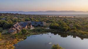 Southern Africa 360: Kingfisher Villa – Mabula Private Game Reserve Festive Specials